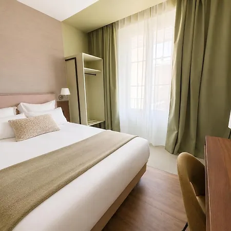 Flore & Jardin The Originals Relais فندق فيشي